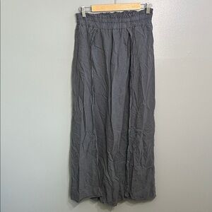 Sozy Soft Gray Skirt double slit